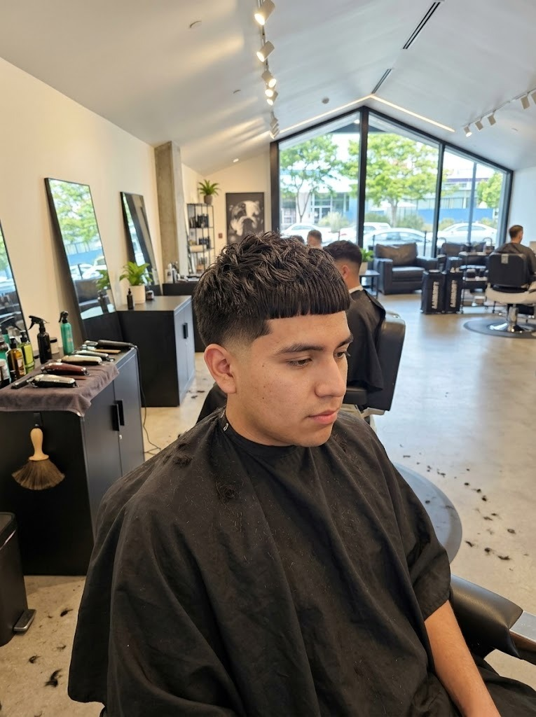 Textured crop with low taper